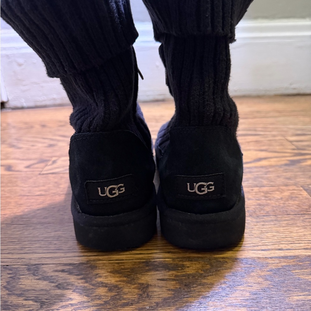 UGG classic knitted sock boots in black size 7 - Picture 9 of 9